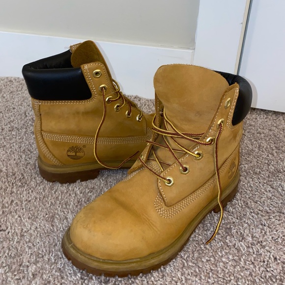 Timberland Boots - Picture 2 of 4
